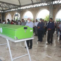 Adıyaman'da aynı tabutta cenaze namazları kılındı