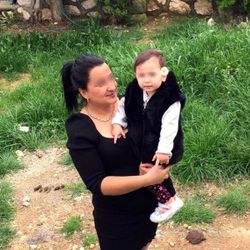 İzmir'de bebek taksiye kustu para isteyen şoför kovuldu