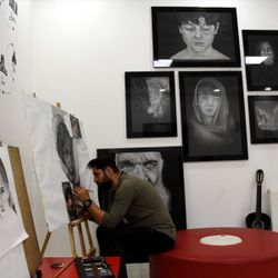 Muşlu grafiker, hiperrealist çizimleriyle beğeni topladı