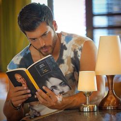 İspanyol kadın evine Can Yaman'ı çizdirdi