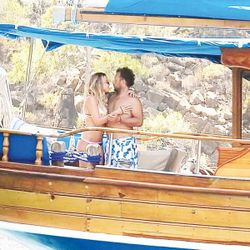 Ivana Sert yeni aşkıyla mavi turda