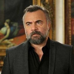 Oktay Kaynarca'nın küçük sevgilisi