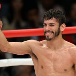 Olimpiyat şampiyonunu yenen Linares kemeri kaptı