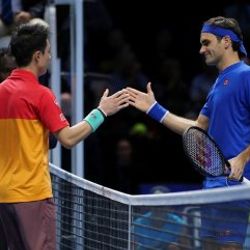 Federer Londra'ya kaybederek başladı