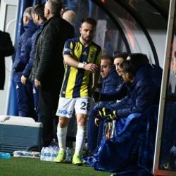 Valbuena su şişelerini tekmeledi
