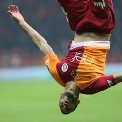 Belhanda'dan takla şov