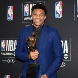 NBA'de sezonun MVP'si Giannis Antetokounmpo