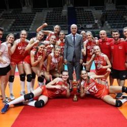 Genç kız voleybolcular Balkan şampiyonu