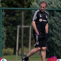 Beşiktaş'ta 7 futbolcu gönderiliyor