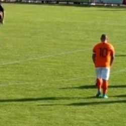 Sneijder frikikten nefis gol attı