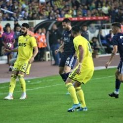 Fenerbahçe zorlanmadan tur atladı