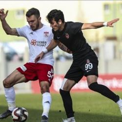 Sivasspor 6 golle turladı
