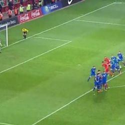 Selçuk İnan'ın İzlanda'ya attığı frikik golü