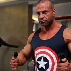 Ersin Adaklı vücut geliştirmede zirvede