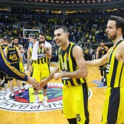 Fenerbahçe Beko, sahasında Khimki Moskova'yı yendi