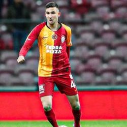Emin Bayram ilk maçında göz doldurdu