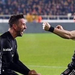 Caner'le Gökhan'a teklif yapılacak