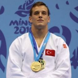 Mikail Özerler bronz madalya kazandı