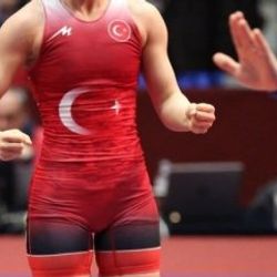 Milli güreşçiler İtalya'ya gidiyor