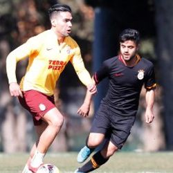 Radamel Falcao döndü