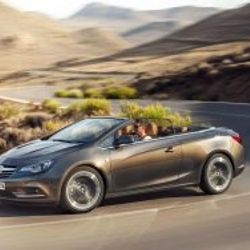 Kumaş tavanlı Opel Cascada satışta - Foto Galeri