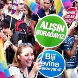 Taksim'de LGBTİ yürüyüşü