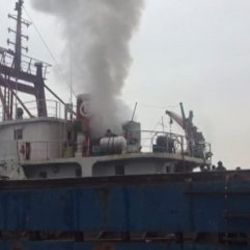Maltepe'deki gemide yangın çıktı