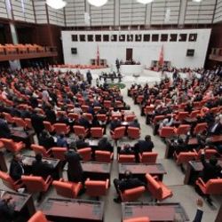 Anayasada ilk tur tamamlandı sıra 2. turda