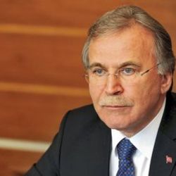 Mehmet Ali Şahin'in eşi vefat etti