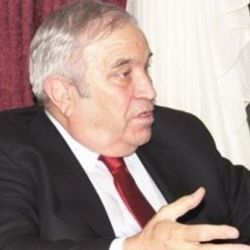 Şahin Mengü: İhsanoğlu Yozgat'ı otobüsle zor bulur