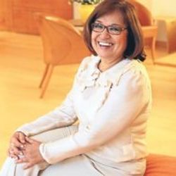 Milliyet Meral Tamer'in başörtüsü yazısını yayından kaldırdı