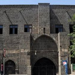 Mervani Mescidi 84 yıl sonra ibadete açıldı