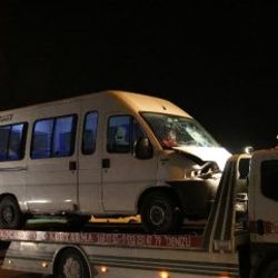 Denizli'de iki minibüs çarpıştı: 7 yaralı