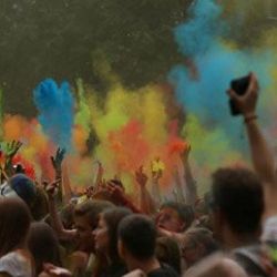 Moskova'da ColorFest boya festivali