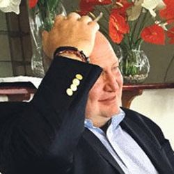 Mustafa Koç'tan vergi isyanı: Bir gömleğimiz kaldı