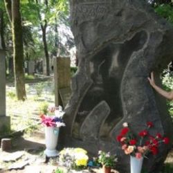 Nazım Hikmet ölümünün 51'inci yılında anılıyor