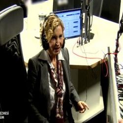 Nazlı Ilıcak'tan rap şov İZLE