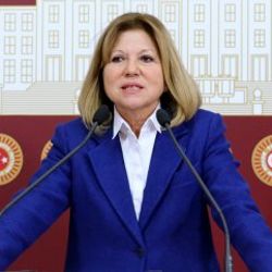 Nur Serter CHP'den istifa etmeyeceklerini açıkladı