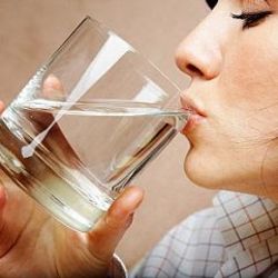 Kilo vermek için ılık su değil soğuk su içmeliyiz