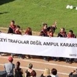 ODTÜ'de olaylı mezuniyet töreni