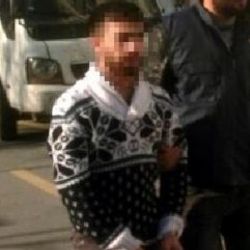 Okey masasında tabancayla oynarken katil oldu