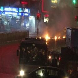 Okmeydanı'nda maskeli gruplar yine sokağa çıktı