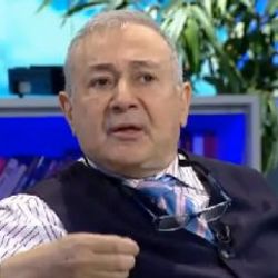 Orhan Kural: Sifonu çekmeyin bırakın koksun İZLE