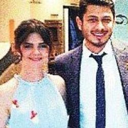 Pelin Karahan nişanlandı