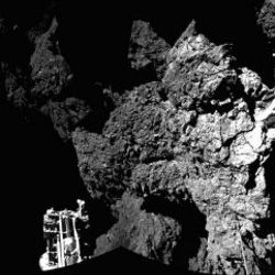 Philae uzay aracından kuyruklu yıldızın ilk fotoğrafı