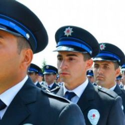 Polis alımında yaş sınırı düşüyor