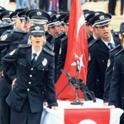 Polis Akademisine 65 bin kişi başvurdu
