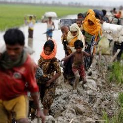 Myanmar'ın Bangladeş sınırına mayın döşediği iddiası