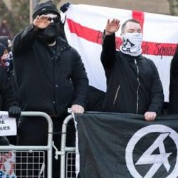 İngiltere'de Neo-Nazi askerler tutuklandı