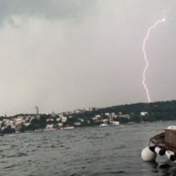 İstanbul'u kara bulutlar kapladı İZLE